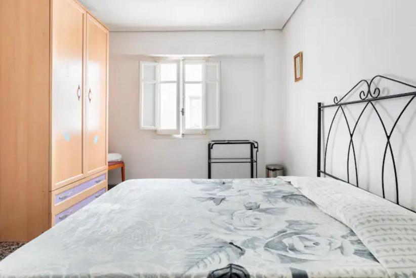 Private In Shared Workstay Homestay